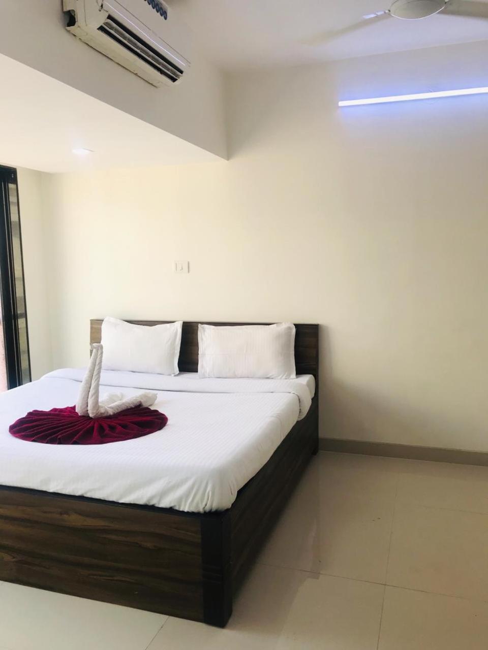 Apartament Sixth Sense Hospitality Service In Bandra Bkc