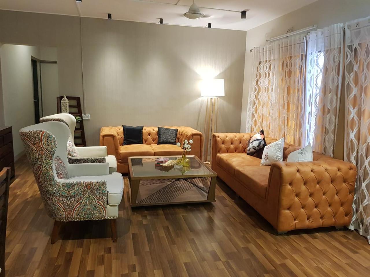 Apartament Sixth Sense Hospitality Service In Bandra Bkc Bombaj