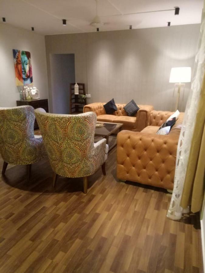 Apartament Sixth Sense Hospitality Service In Bandra Bkc Bombaj